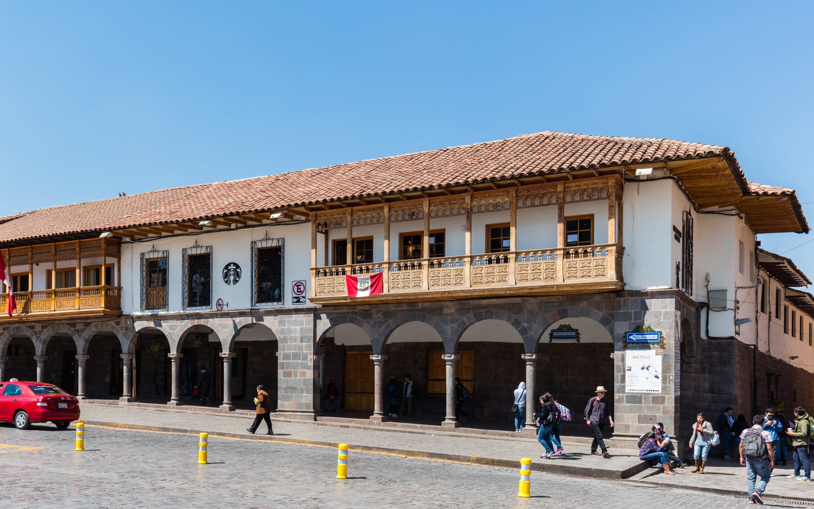 The Plaza de Armas in Cusco at street level